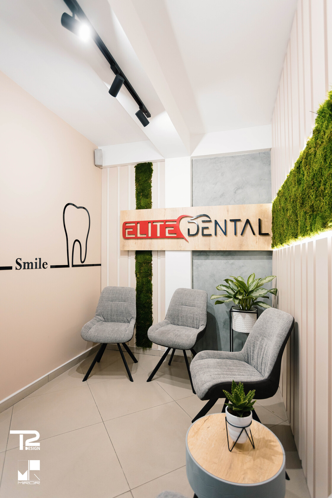 Ентериер Elite Dental